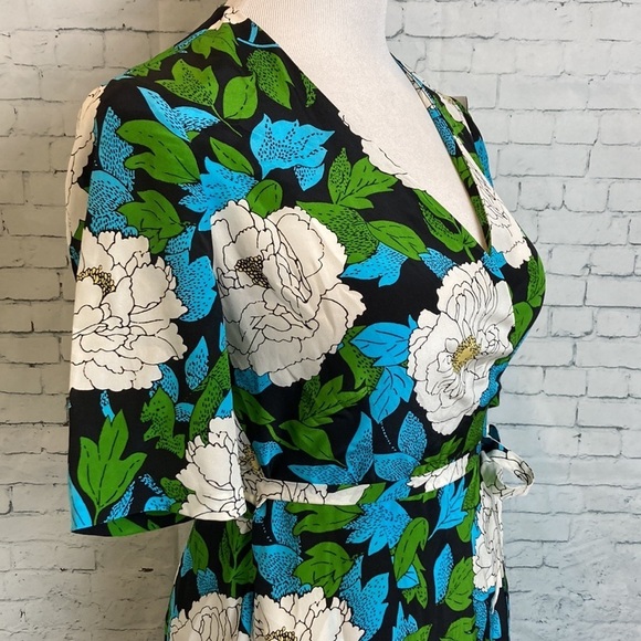 Diane Von Furstenberg Savilla Wrap Silk Floral Mini Dress Sz 4 Resortwear Luxury - Picture 6 of 16